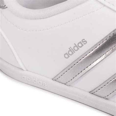 Sneakers adidas Coneo Qt DB0135 Weiß 